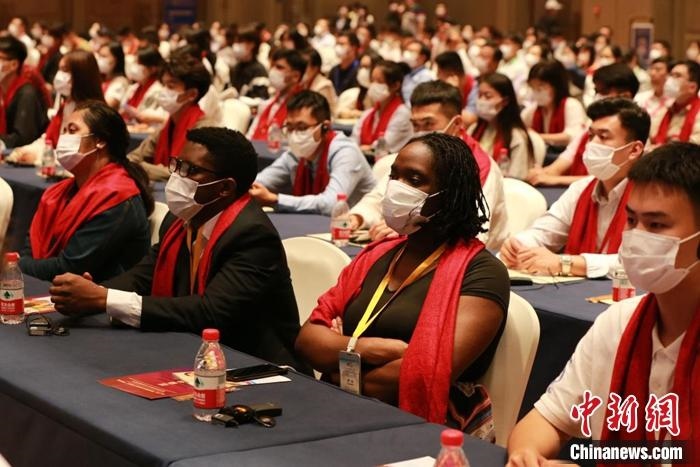 第十六屆“聯(lián)合國(guó)教科文組織孔子教育獎(jiǎng)”9月27日晚在山東曲阜揭曉。梁犇 攝