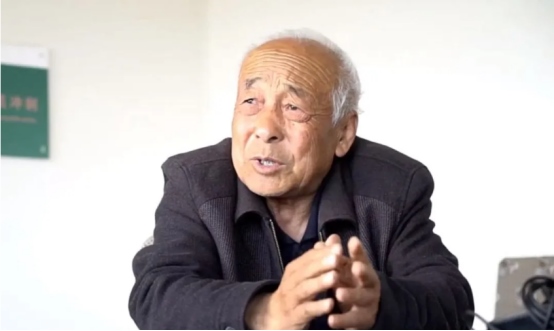 世界地球日，不忘治沙人1782.png