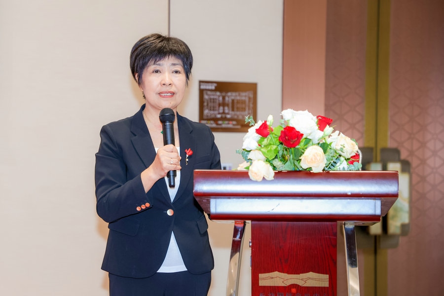 中國乳制品工業(yè)協(xié)會(huì)常務(wù)副理事長兼秘書長劉美菊致辭.jpg