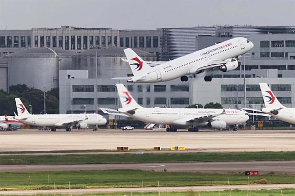 2023年8月2日，東航第二架國產(chǎn)C919大型客機執(zhí)飛滬蓉空中快線。