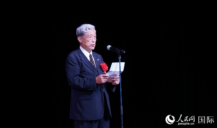 全華聯(lián)會(huì)長(zhǎng)何德倫發(fā)表致辭。人民網(wǎng) 蔣曉辰攝