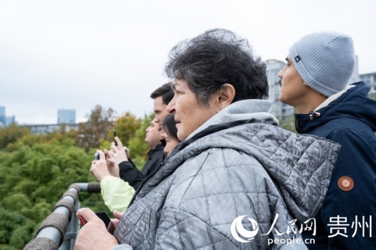 遠眺觀山湖公園。人民網(wǎng) 陽茜攝