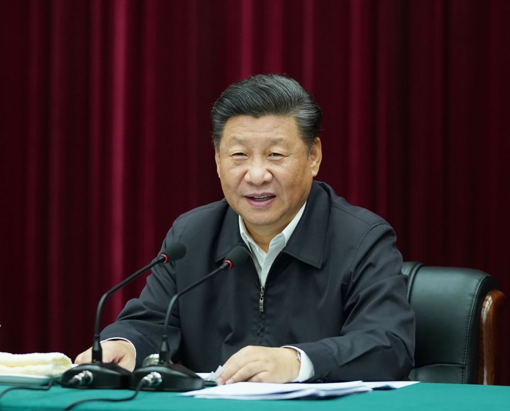 2019年9月18日上午，中共中央總書記、國(guó)家主席、中央軍委主席習(xí)近平在鄭州主持召開黃河流域生態(tài)保護(hù)和高質(zhì)量發(fā)展座談會(huì)并發(fā)表重要講話。新華社記者 謝環(huán)馳 攝