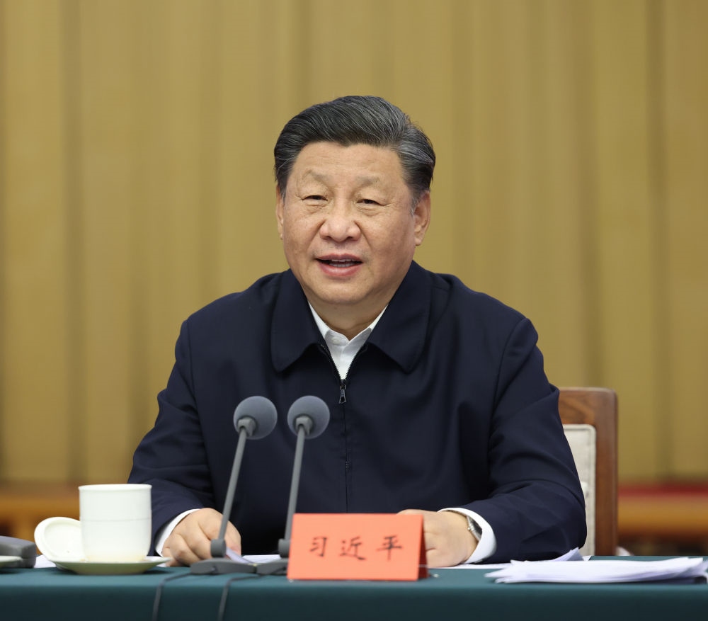 2021年10月22日下午，中共中央總書記、國(guó)家主席、中央軍委主席習(xí)近平在山東省濟(jì)南市主持召開深入推動(dòng)黃河流域生態(tài)保護(hù)和高質(zhì)量發(fā)展座談會(huì)并發(fā)表重要講話。新華社記者 謝環(huán)馳 攝
