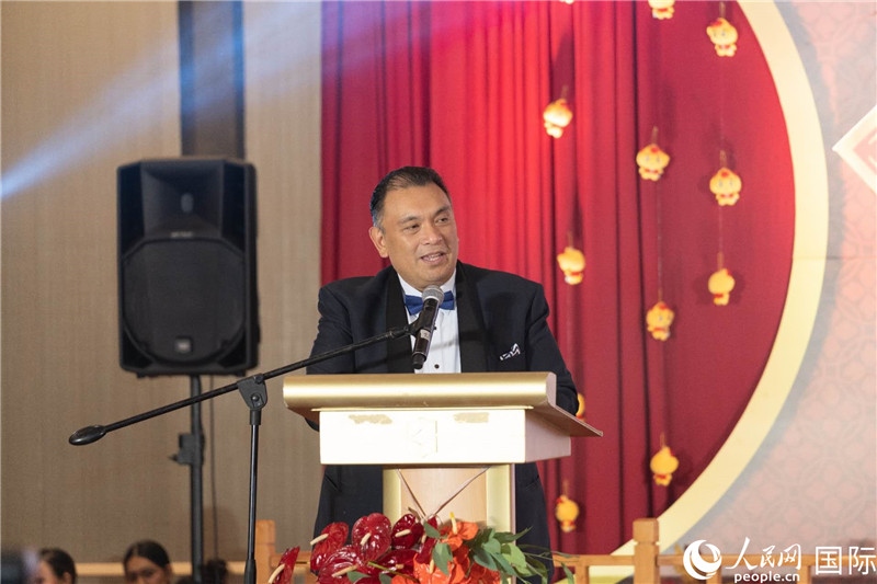 菲外交部副部長多明戈出席年會并致辭。人民網(wǎng)記者樊帆 攝