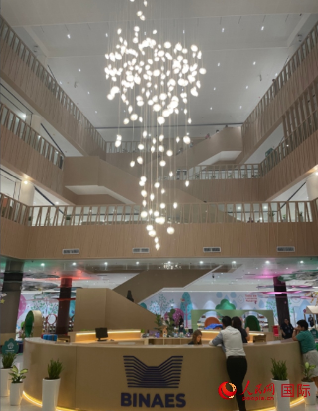 圖為中國援助薩爾瓦多國家圖書館內(nèi)景。 人民網(wǎng)記者 彭敏攝