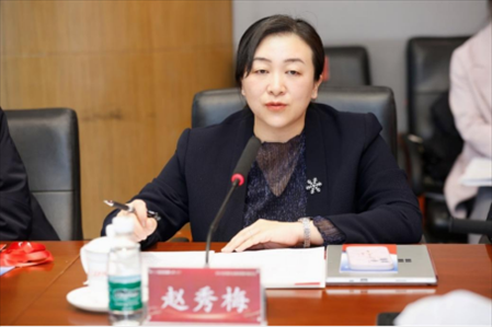人民網(wǎng)輿情數(shù)據(jù)中心主任、人民在線總經(jīng)理趙秀梅發(fā)言