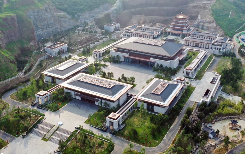 這是2022年7月30日拍攝的中國國家版本館中央總館（無人機照片）。新華社記者 李賀 攝