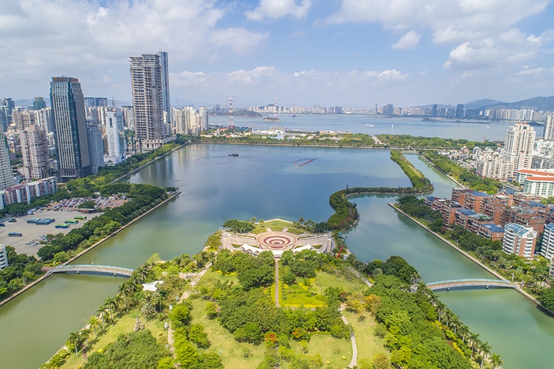 2021年5月15日，廈門，航拍筼筜湖，景色優(yōu)美。