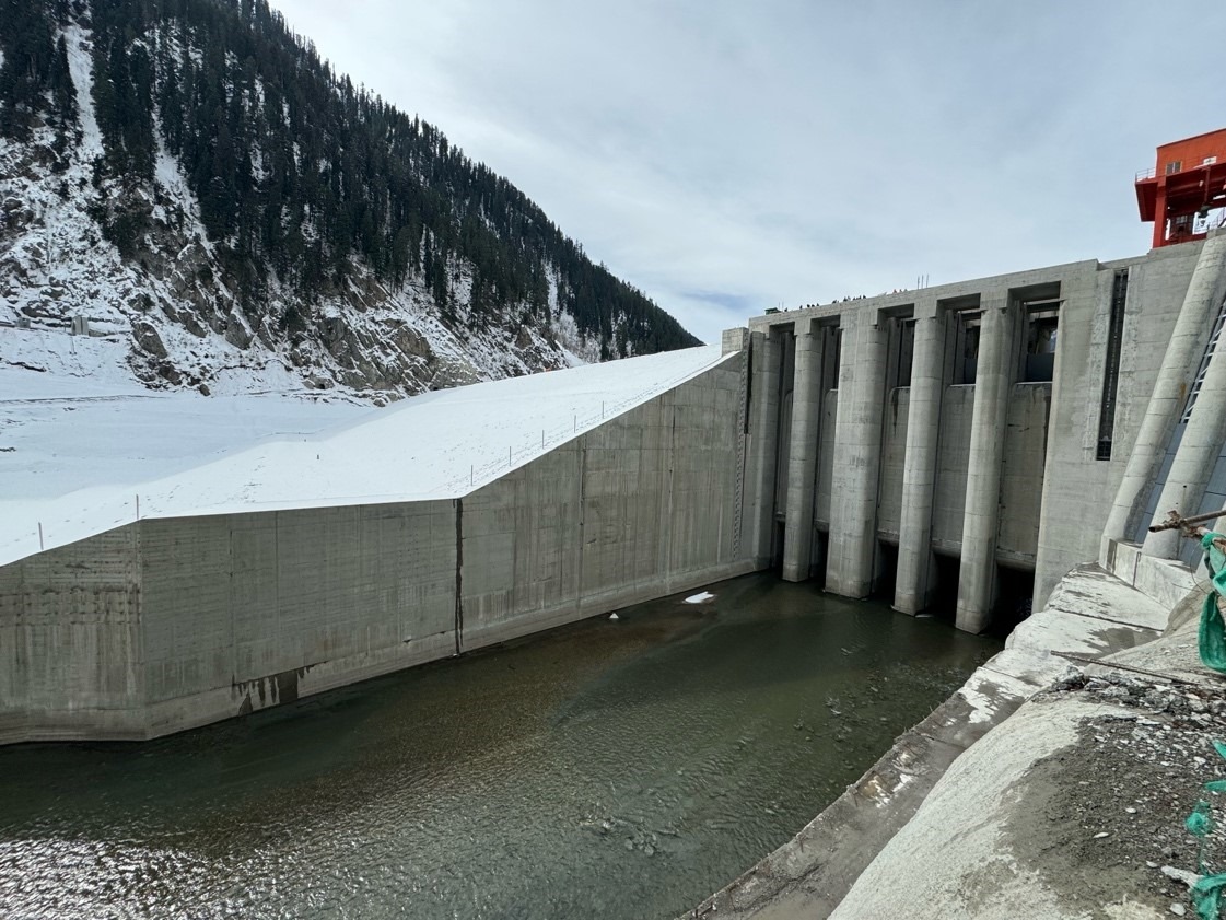 2月28日攝于蘇吉吉納里水電站溢洪道。中國(guó)能建葛洲壩集團(tuán)供圖
