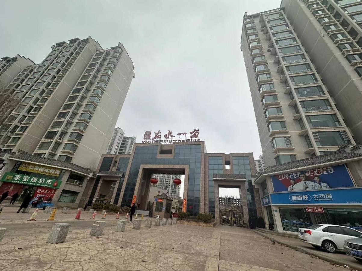 甘肅省永靖縣“在水一方”小區(qū)。人民網(wǎng)記者 馬昌攝