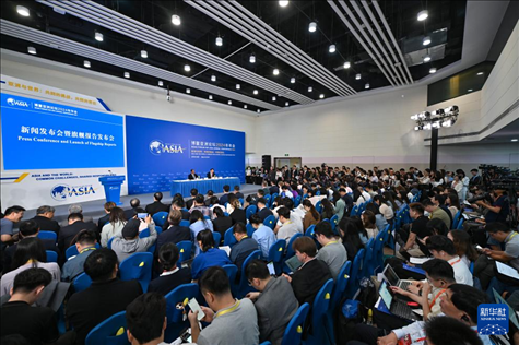 這是3月26日拍攝的博鰲亞洲論壇2024年年會新聞發(fā)布會現(xiàn)場。新華社記者 郭程 攝