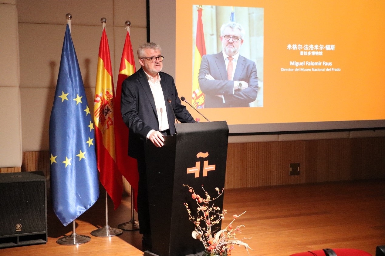 西班牙普拉多博物館館長米格爾·法洛米爾·福斯在北京塞萬提斯學院參加活動。北京塞萬提斯學院供圖