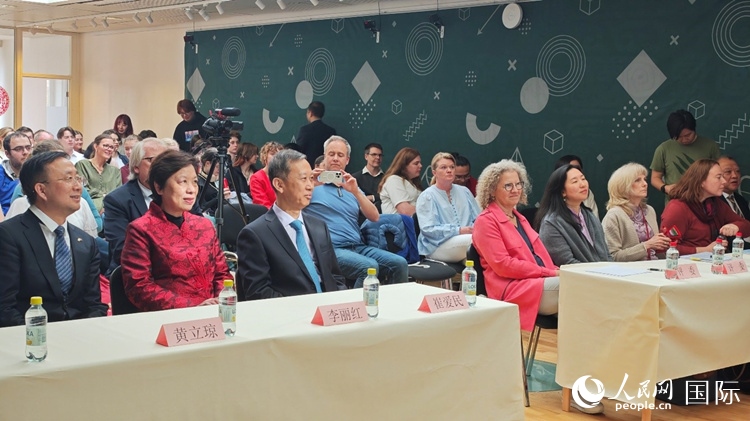 “漢語橋”瑞典賽區(qū)預選賽現(xiàn)場。人民網(wǎng)記者 殷淼攝