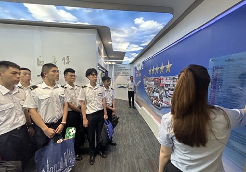 南京航空航天大學(xué)學(xué)子赴多地開(kāi)展社會(huì)實(shí)踐。校方供圖