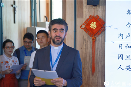 里約天主教大學校長安德森·佩德羅索在活動現(xiàn)場致辭。人民網(wǎng)記者 陳海琪攝