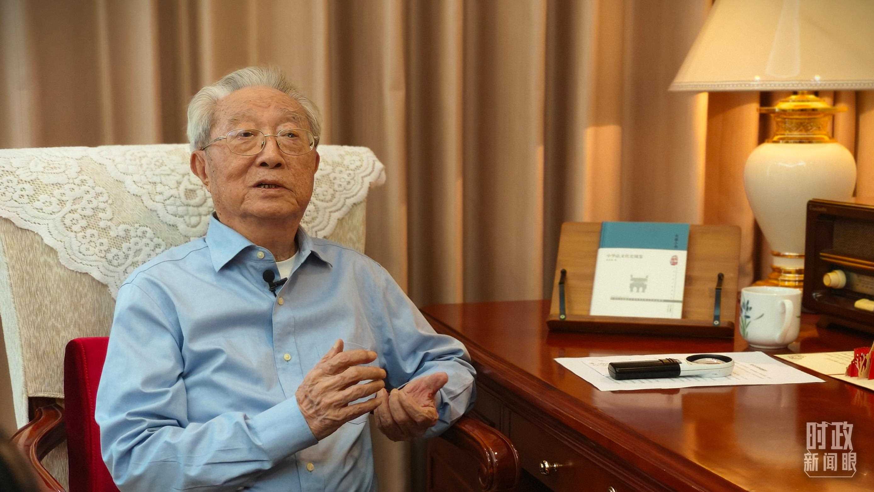 “人民教育家”國家榮譽稱號獲得者張晉藩。（總臺央視記者李立拍攝）