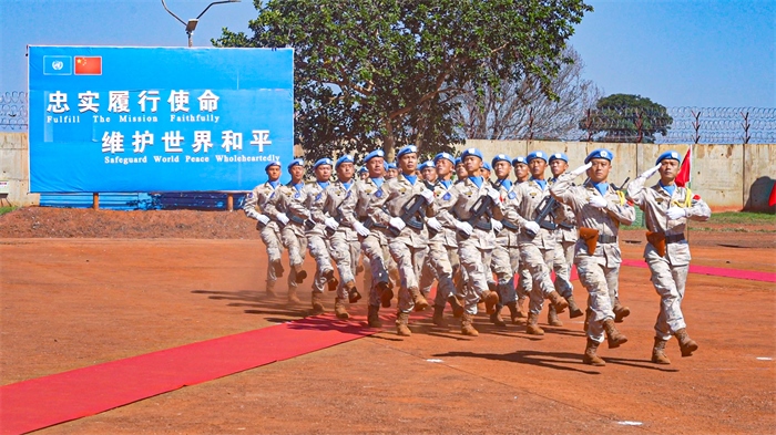 分列式接受各國來賓檢閱。王軍杰攝
