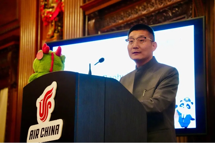 國航倫敦營業(yè)部總經(jīng)理夏寶輝致辭。吳若鳴攝