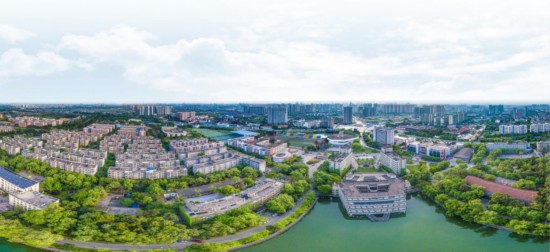 成都理工大學(xué)全景航拍圖。成都理工大學(xué)供圖