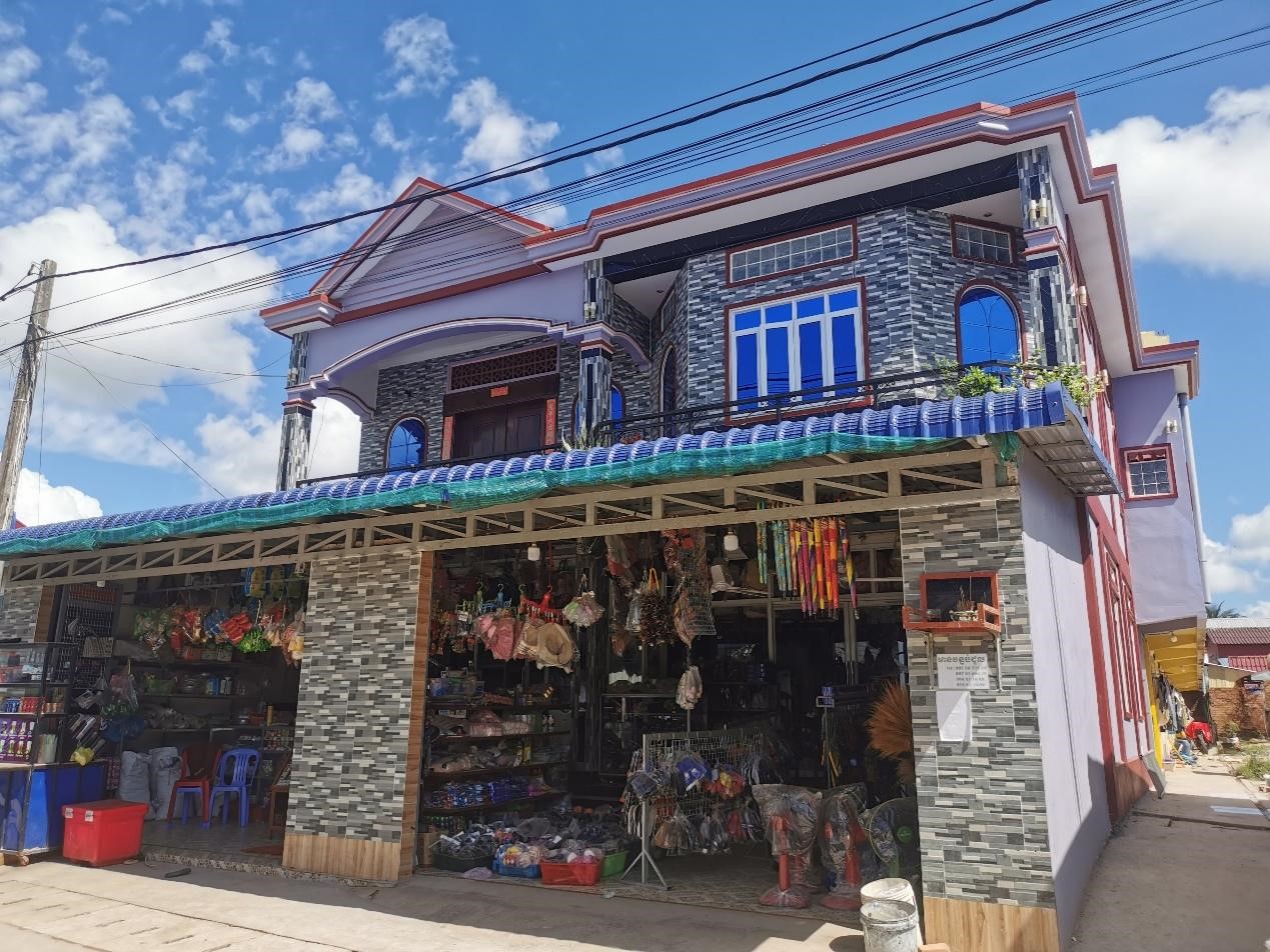 毗鄰西港特區(qū)的商店。西港特區(qū)供圖