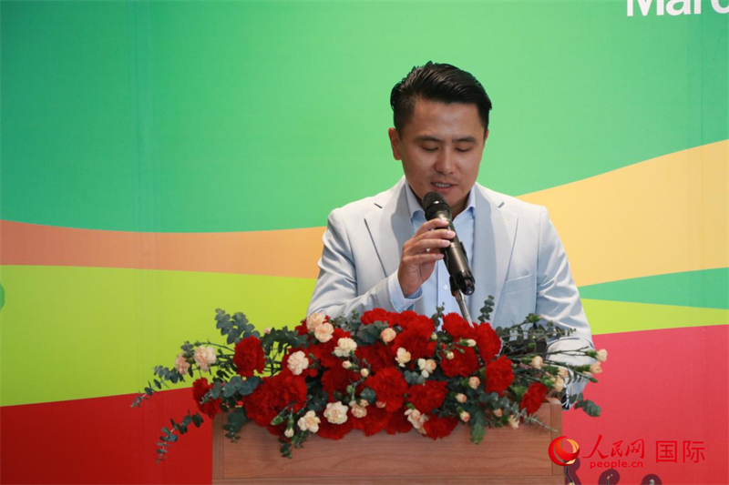 泰國華人青年商會會長刁刻佳發(fā)表講話。朱瀟逸攝