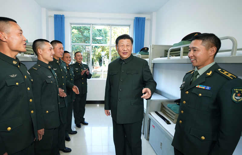 2020年1月19日，習(xí)近平主席視察駐云南部隊(duì)，深入邊防一線，看望慰問官兵。